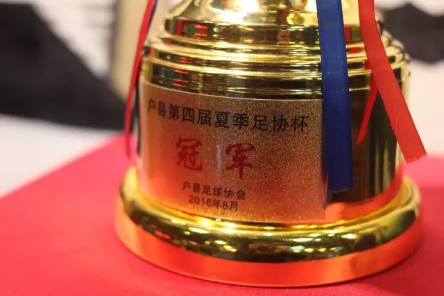 广东季前赛表现平平却惊喜连连，替补崭露头角！